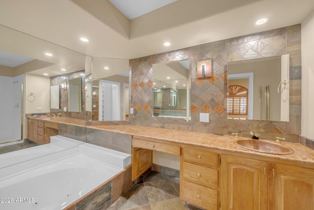 1455 E COLT Road, Tempe, AZ 85284