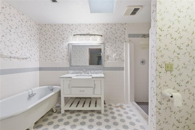 1925 LADY BUG LANE, Deland, FL 32720