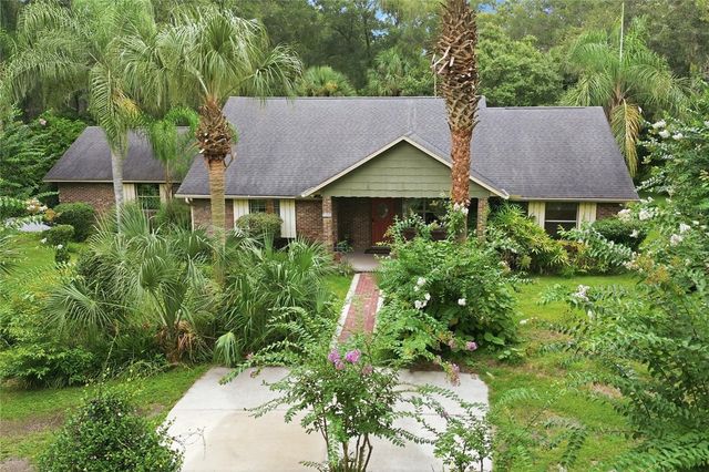 1925 LADY BUG LANE, Deland, FL 32720