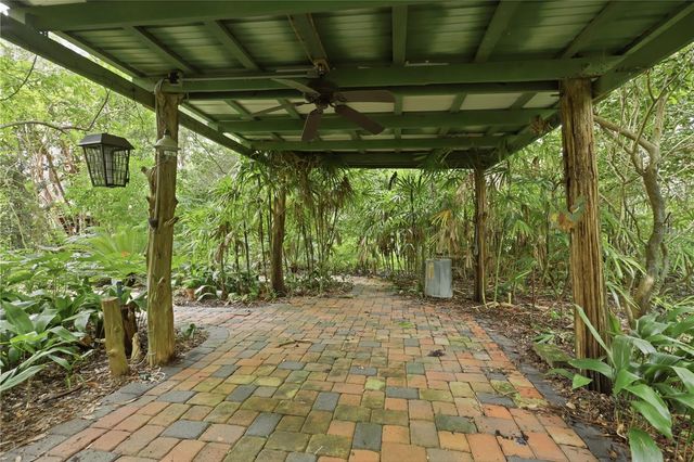 1925 LADY BUG LANE, Deland, FL 32720
