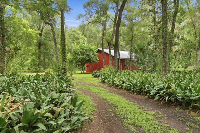 1925 LADY BUG LANE, Deland, FL 32720