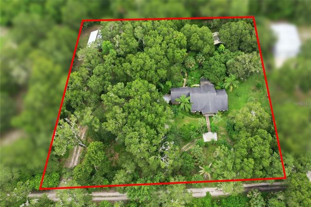 1925 LADY BUG LANE, Deland, FL 32720
