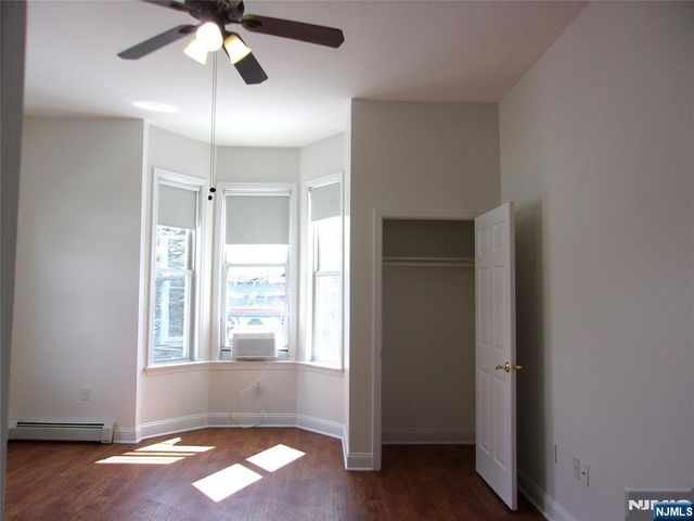 1 Hawthorne 1, Park Ridge, NJ 07645