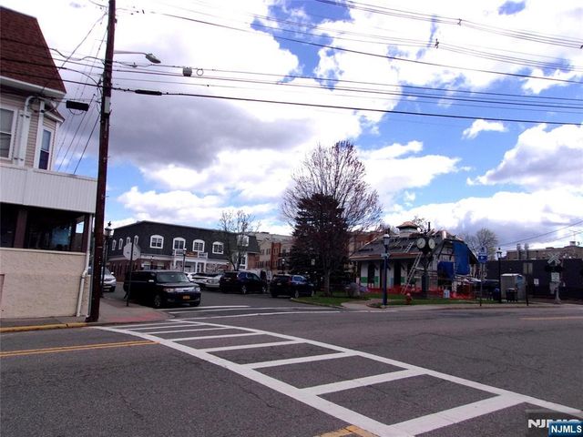 1 Hawthorne 1, Park Ridge, NJ 07645