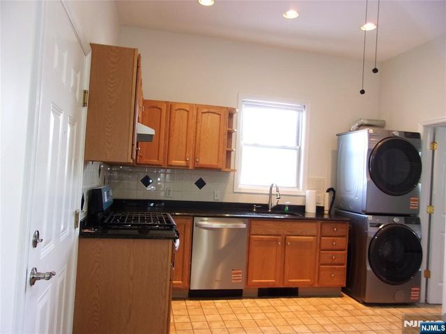 1 Hawthorne 1, Park Ridge, NJ 07645