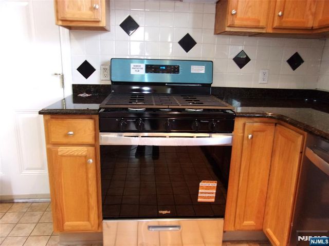 1 Hawthorne 1, Park Ridge, NJ 07645