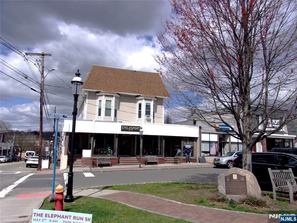 1 Hawthorne 1, Park Ridge, NJ 07645