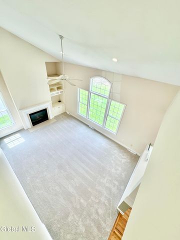 10 Tarragon Terrace, Halfmoon, NY 12065