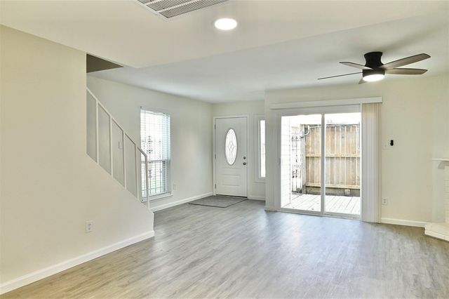 7918 Prestwood Dr 4, Houston, TX 77036