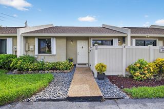 10267 Boca Bend W G-2, Boca Raton, FL 33428