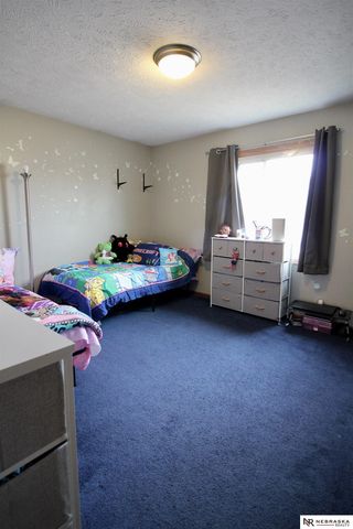 7624 Serum Avenue, Ralston, NE 68127