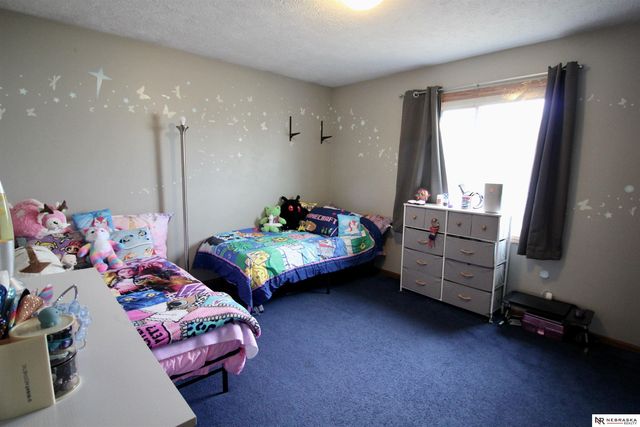 7624 Serum Avenue, Ralston, NE 68127