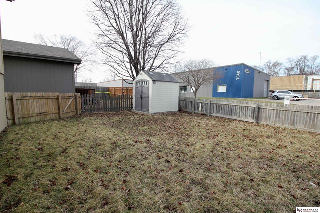 7624 Serum Avenue, Ralston, NE 68127