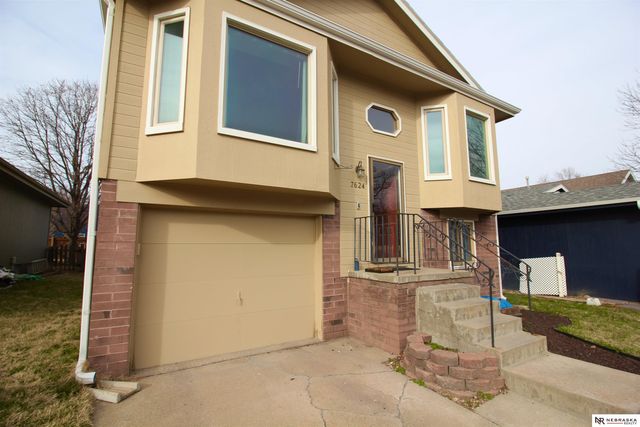 7624 Serum Avenue, Ralston, NE 68127