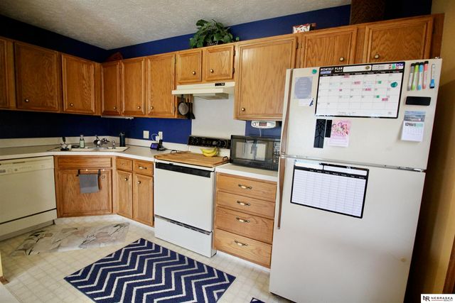 7624 Serum Avenue, Ralston, NE 68127