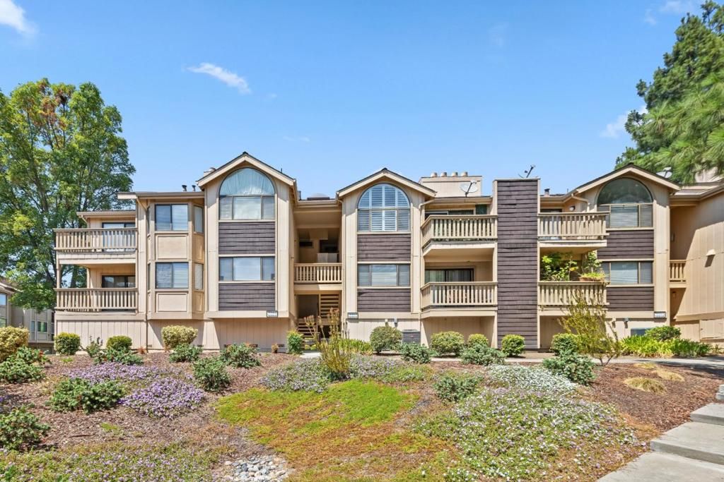 Image 1 of property listing at 16954 Sorrel Way, Morgan Hill, CA 95037