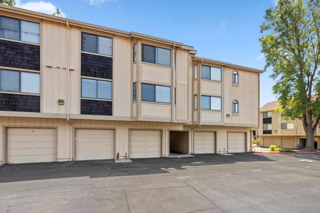 Image 36 of property listing at 16954 Sorrel Way, Morgan Hill, CA 95037