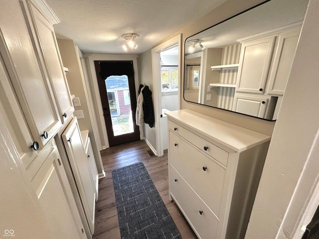 390 N Meridian Street, Greenwood, IN 46143