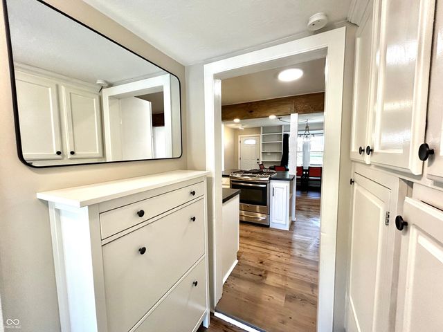 390 N Meridian Street, Greenwood, IN 46143