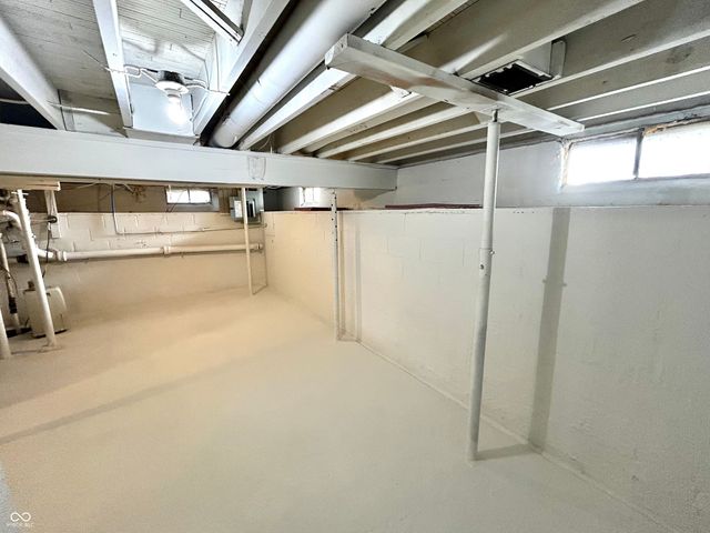 390 N Meridian Street, Greenwood, IN 46143