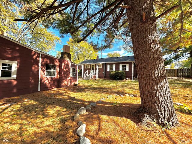 390 N Meridian Street, Greenwood, IN 46143