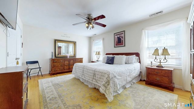 25 Stephen Street, Derby, CT 06418