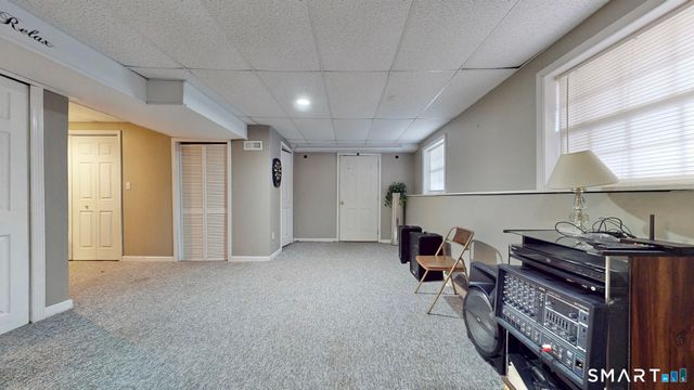 25 Stephen Street, Derby, CT 06418