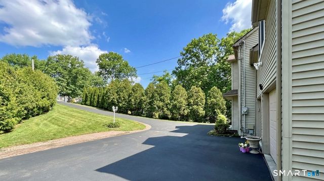 25 Stephen Street, Derby, CT 06418