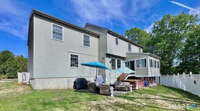 25 Stephen Street, Derby, CT 06418