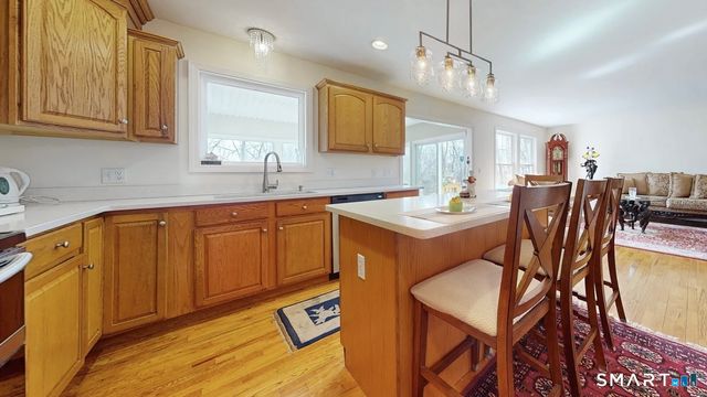 25 Stephen Street, Derby, CT 06418