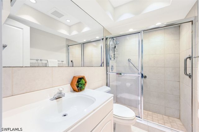 2211 Kingfish RD, Naples, FL 34102