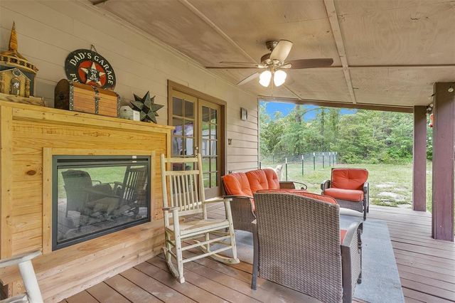 8516 Hickory Road, Plantersville, TX 77363