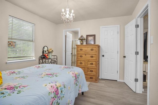 8516 Hickory Road, Plantersville, TX 77363