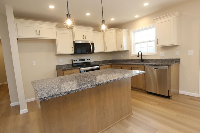 101 Prock Street, Mountain Grove, MO 65711