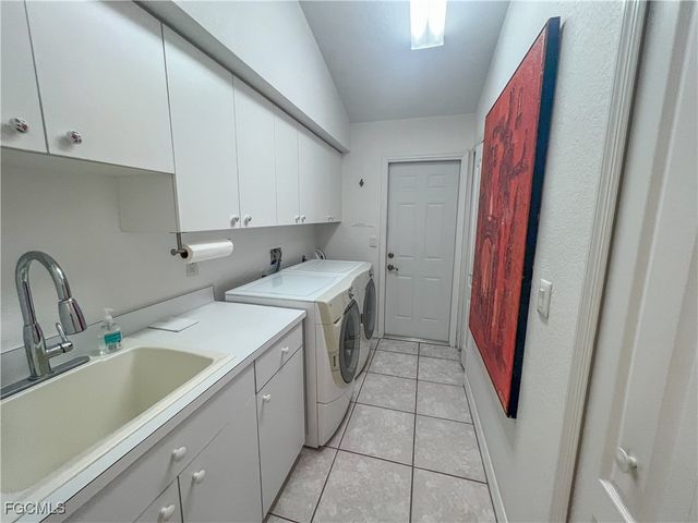 1202 SE 21st ST, Cape Coral, FL 33990