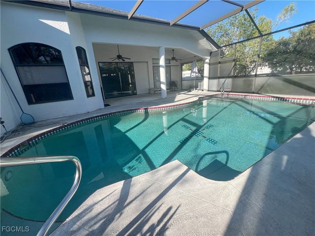 1202 SE 21st ST, Cape Coral, FL 33990