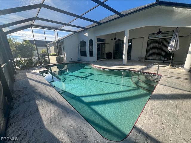 1202 SE 21st ST, Cape Coral, FL 33990