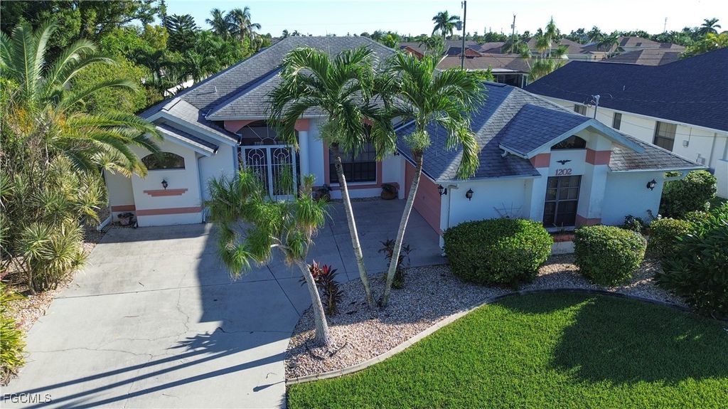 1202 SE 21st ST, Cape Coral, FL 33990