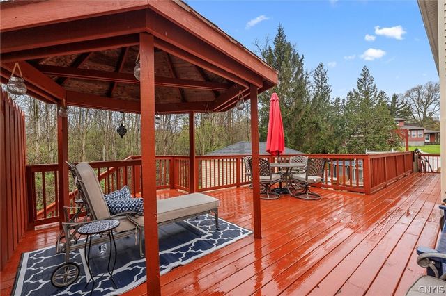43 Lakeshore Road, Oswego, NY 13126