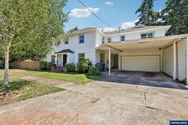 590 15th St NE, Salem, OR 97301
