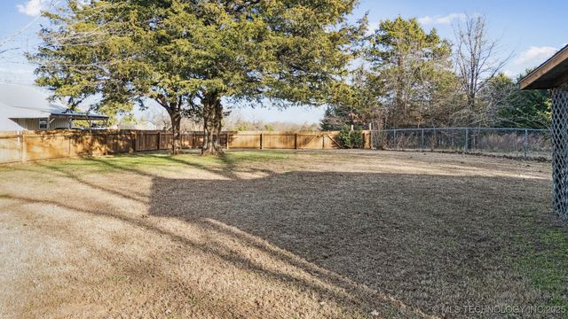 38111 S 4417 Road, Big Cabin, OK 74332