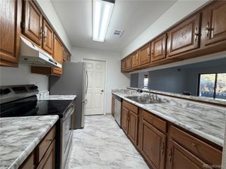 12043 W Cross Drive 107, Littleton, CO 80127