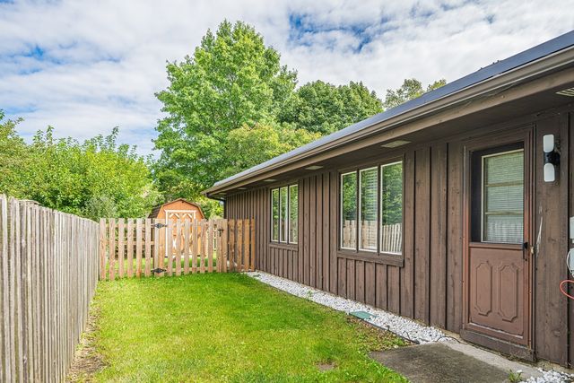 129 Millis Lane, Schaumburg, IL 60193