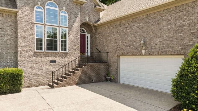 6305 Palomar Ct, Nashville, TN 37211
