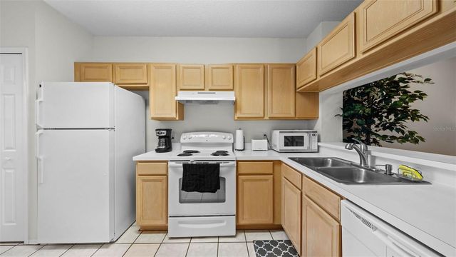 12444 BERKELEY SQUARE DRIVE, Tampa, FL 33626