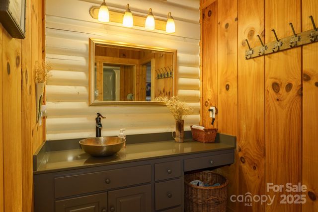 17200 Rosman Highway, Lake Toxaway, NC 28747