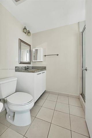 185 SW 7th St 4201, Miami, FL 33130