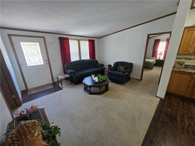 238 Allegheny Ave, Pine Twp, PA 16259