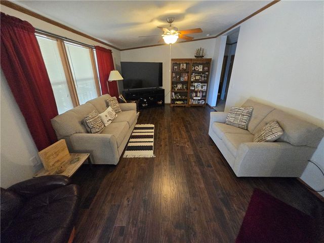 238 Allegheny Ave, Pine Twp, PA 16259