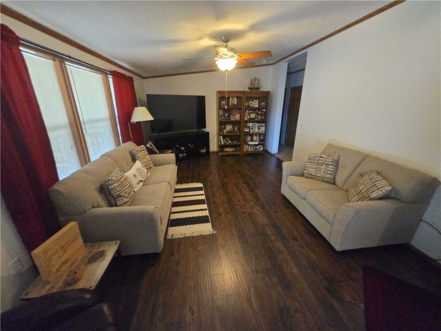 238 Allegheny Ave, Pine Twp, PA 16259